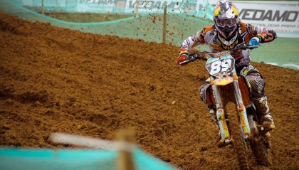 开云体育官网-恩比德点燃赛场，当76人的巨兽撕碎步行者的铁网