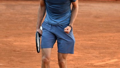 开云体育官方网站-美网碾压拉沃尔杯，兹维列夫关键制胜